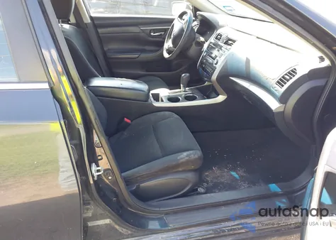 2015 Nissan Altima 2.5 S z USA, uszkodzony, nr VIN 1N4AL3AP3FN865233